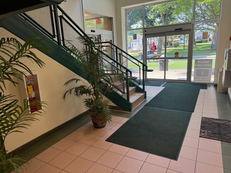 More Photos Of 117-125 Central St, Norwood Office For Lease
