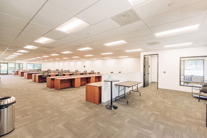 More Photos Of 7600-7646 SW Mohawk St, Tualatin Office For Lease