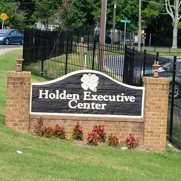 More Photos Of 1919 Boulevard St, Greensboro Office For Lease