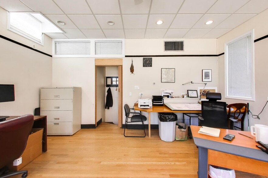More Photos Of 1132 Florence Ave, Evanston Office Residential For Sale