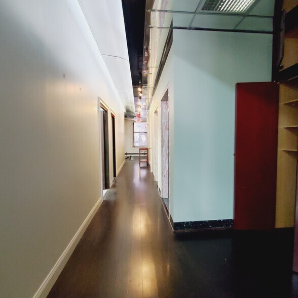 More Photos Of 384 Fifth Ave, New York Office For Lease