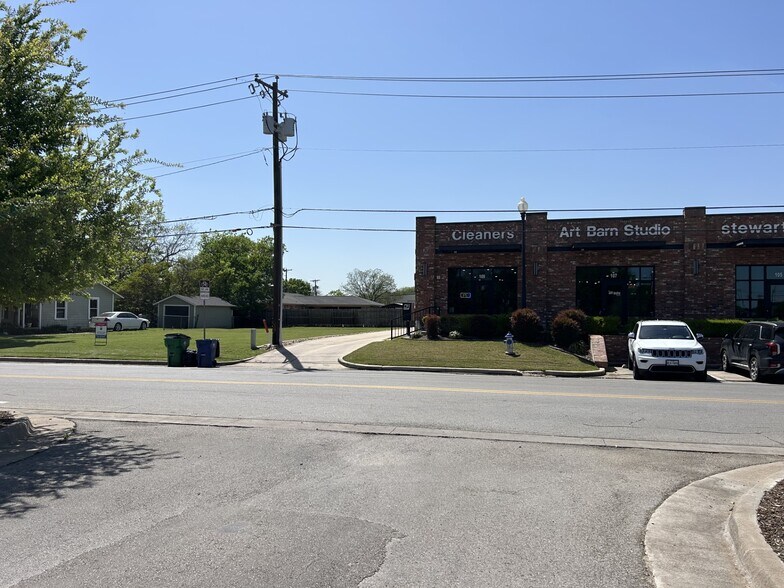 More Photos Of 212 S Warren St, Burleson Land For Sale