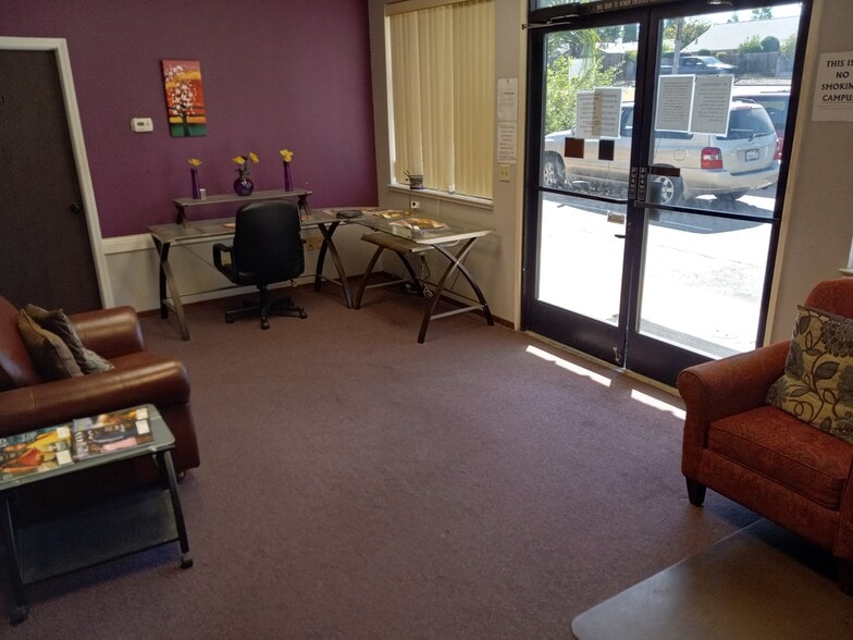 More Photos Of 4778-4790 Dewey Dr, Fair Oaks Loft Creative Space For Sale