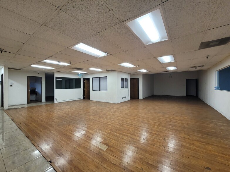 More Photos Of 650 E 16th St, Los Angeles Manufacturing For Lease