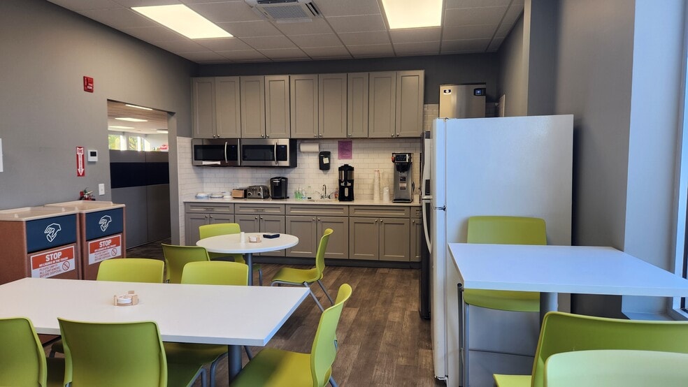 More Photos Of 980 James St, Syracuse Medical For Lease