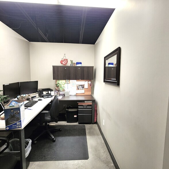 More Photos Of 817 NE 63rd St, Oklahoma City Office For Sale