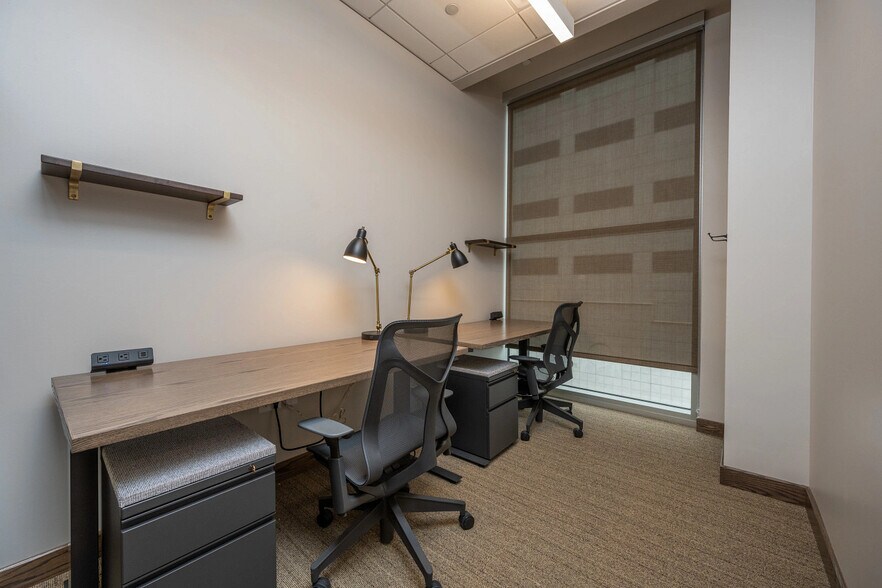 More Photos Of 1201 fannin St, Houston Coworking Space