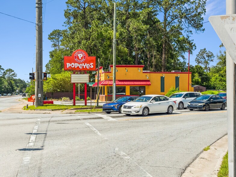 More Photos Of 3319 Altama Ave, Brunswick Fast Food For Sale