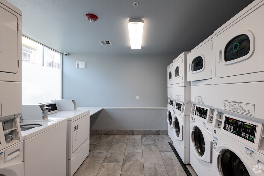 More Photos Of 1414 E Yesler Way, Seattle Apartments For Sale