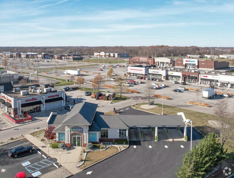 More Photos Of 5640 W 86th St, Indianapolis Bank For Lease