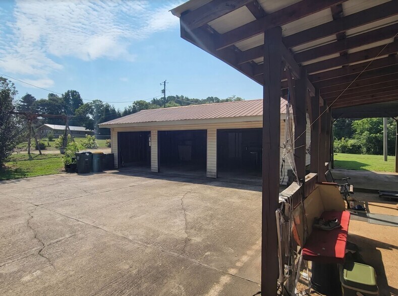 More Photos Of 65 Hill St, Lavonia Land For Sale