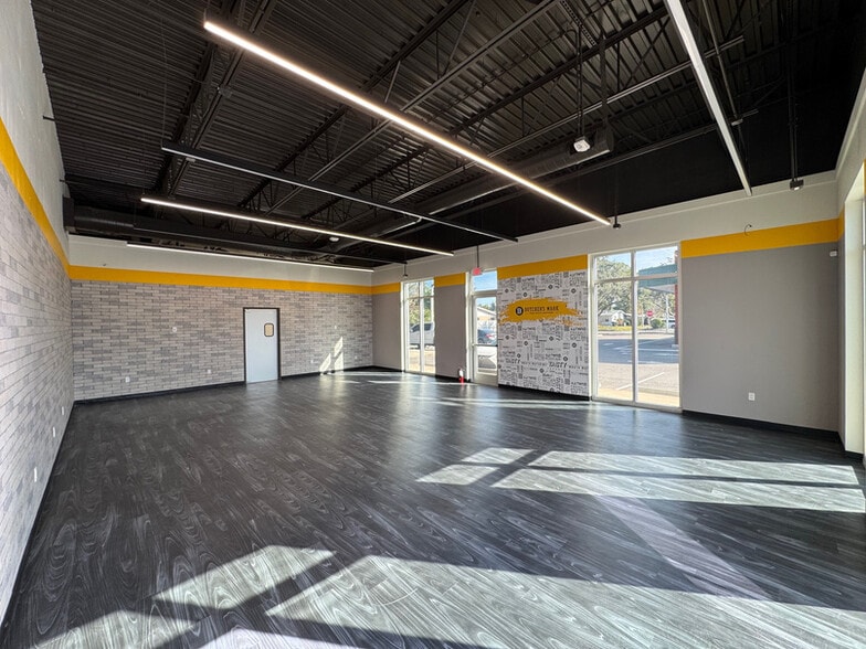 More Photos Of 3483 Clark Rd, Sarasota General Retail For Sale