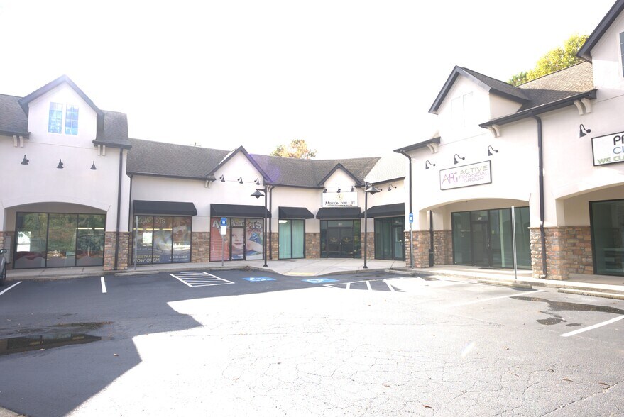 More Photos Of 2655 N Cobb Pky, Kennesaw Storefront For Lease