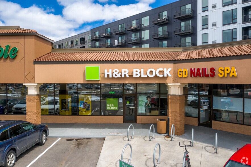 More Photos Of 3232-3254 W Lake St, Minneapolis Unknown For Lease