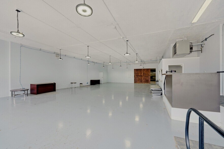 More Photos Of 422-426 E Main St, Trinidad Auto Dealership For Sale