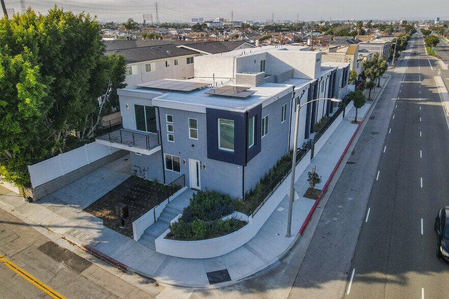 More Photos Of 2707 Ruhland Ave, Redondo Beach Multifamily For Sale