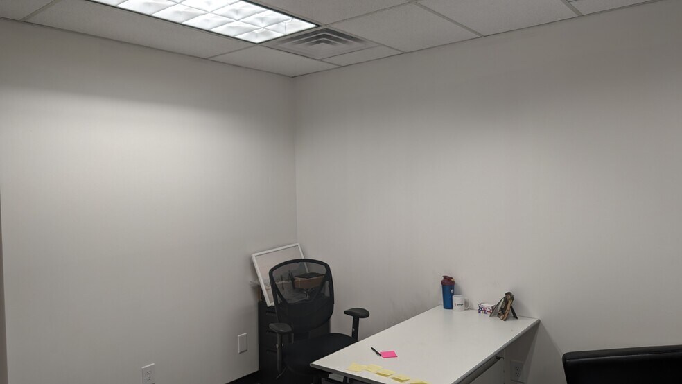 More Photos Of 332 E 3300 S, Salt Lake City Light Distribution For Lease