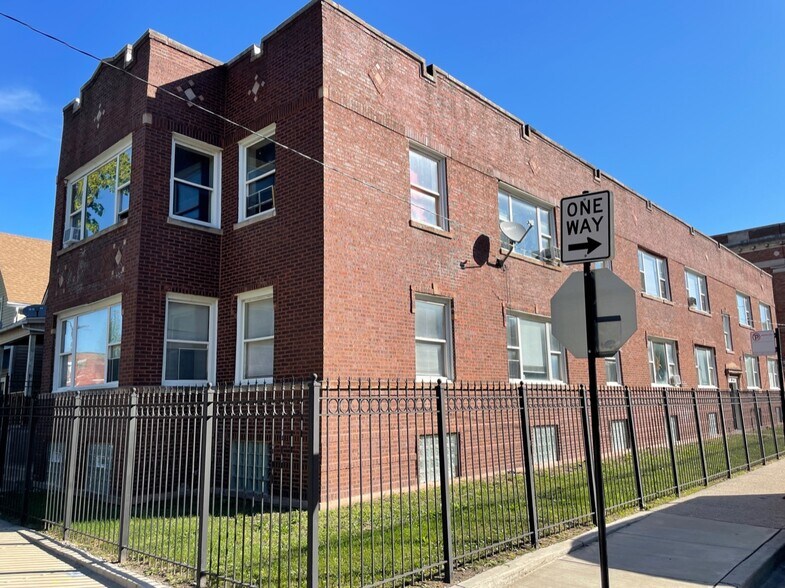 More Photos Of , Chicago Multifamily For Sale