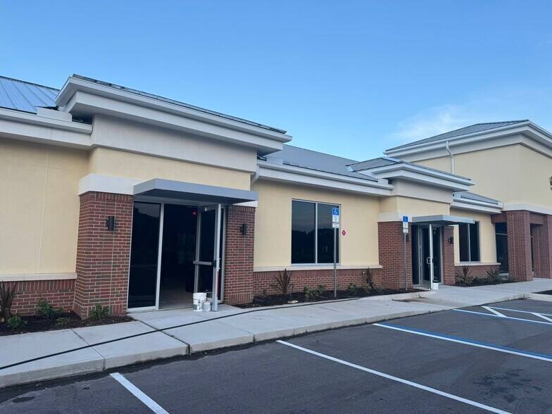 More Photos Of 6865 Murrell Rd, Melbourne Medical For Lease
