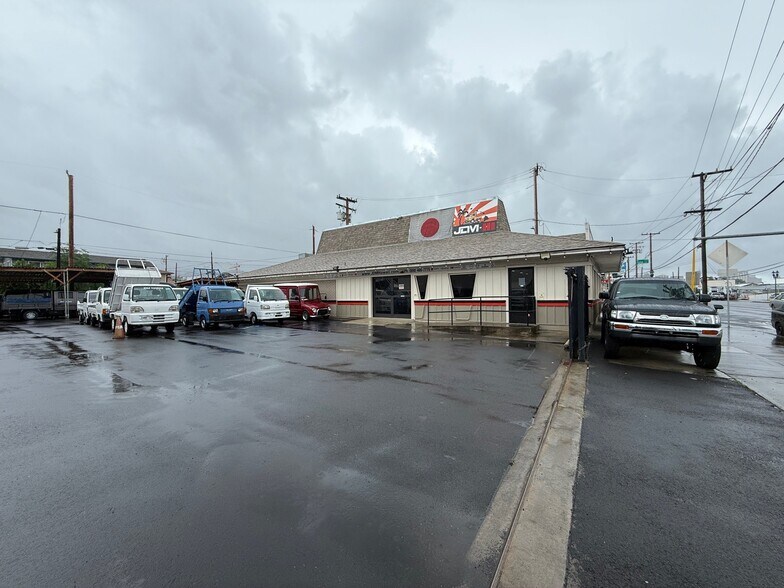 Primary Photo Of 1314 N King St, Honolulu Restaurant For Lease