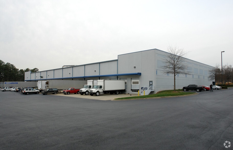 More Photos Of 1050 Triad Ct, Marietta Warehouse For Lease