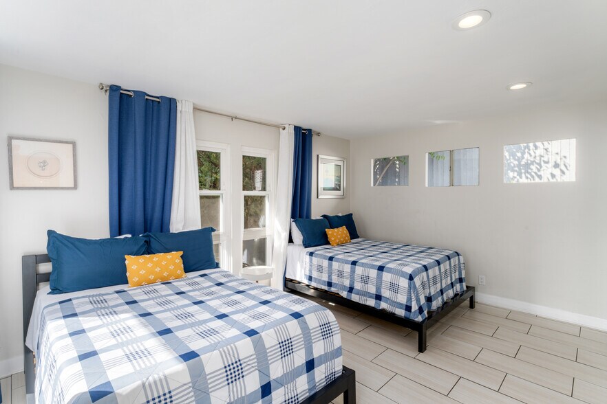 More Photos Of 1920 Beryl St, San Diego Specialty For Sale