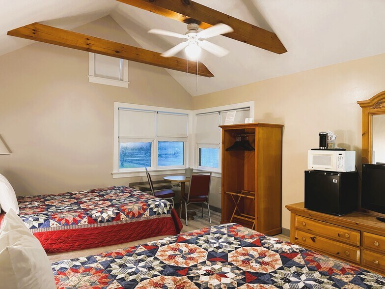 More Photos Of 2439 Old Philadelphia Pike, Lancaster Hotel For Sale