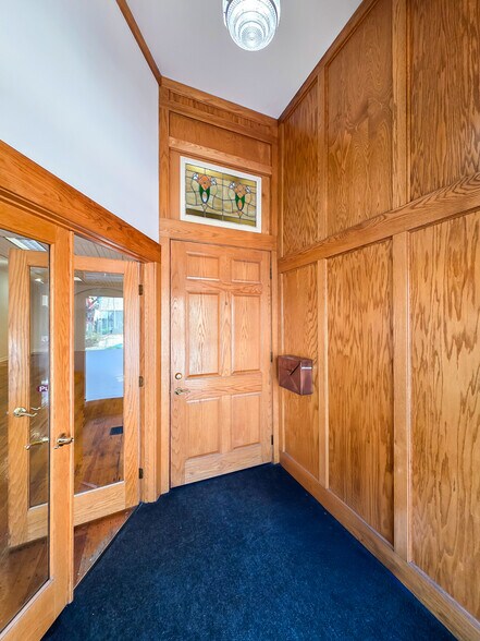 More Photos Of 8 E Front St, Monroe Storefront Retail Residential For Sale