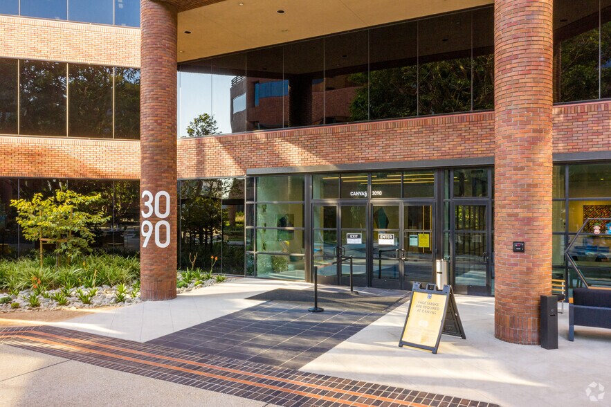 More Photos Of 3090 Bristol St, Costa Mesa Coworking Space