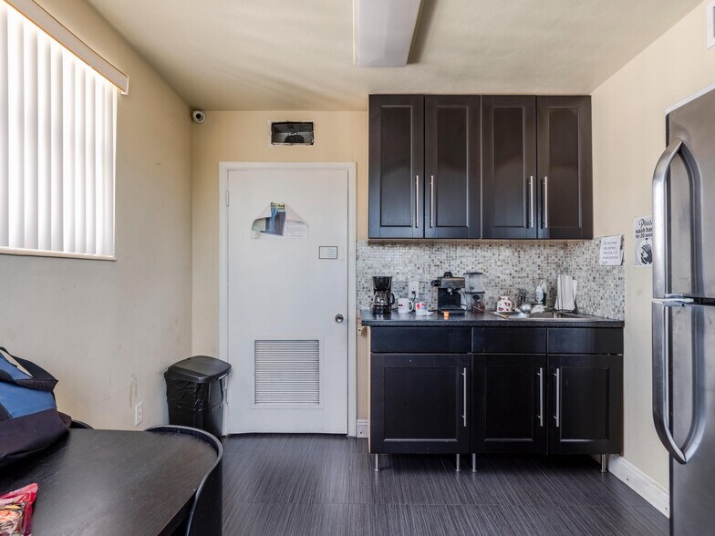 More Photos Of 1880 NE 163rd St, North Miami Beach Medical For Sale