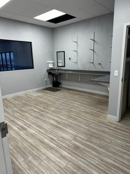 More Photos Of 4849 Cochise St, Carson City Storefront For Lease