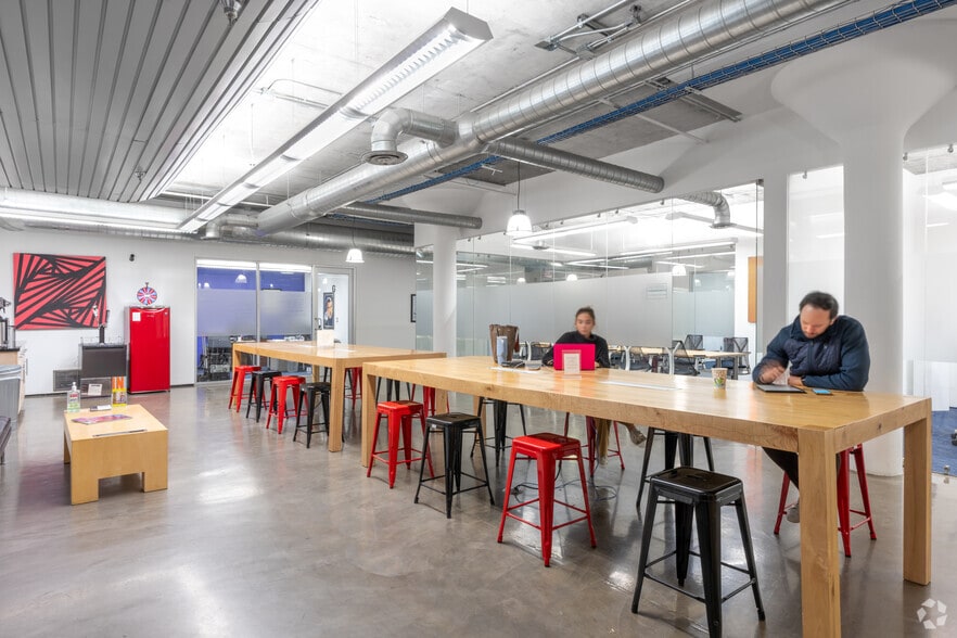 More Photos Of 500 W Overland Ave, El Paso Coworking Space