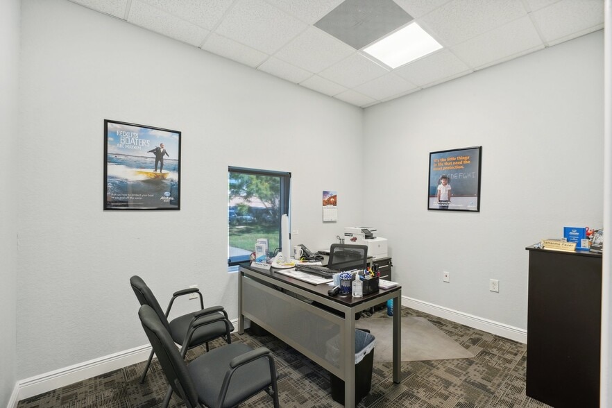 More Photos Of 3209 30th Ave S, Saint Petersburg Office For Lease