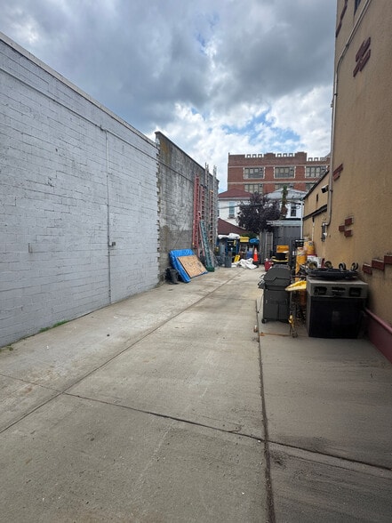 More Photos Of 1820 McDonald Ave, Brooklyn Light Distribution For Lease