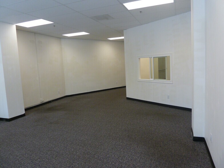 More Photos Of 3850 San Pablo Ave, Emeryville Apartments For Lease