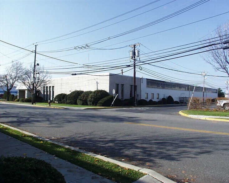 More Photos Of 540 Gotham Pky, Carlstadt Warehouse For Lease