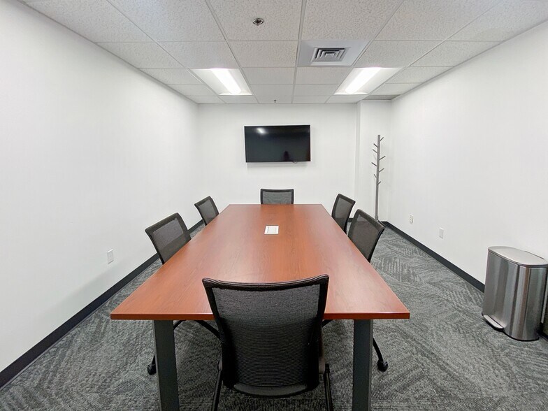 Primary Photo Of 437 Turnpike St, Canton Coworking Space