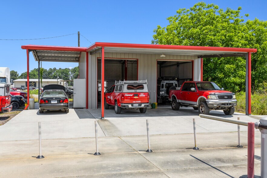 More Photos Of 1853 Evelyn Gandy Pky, Hattiesburg Auto Repair For Sale