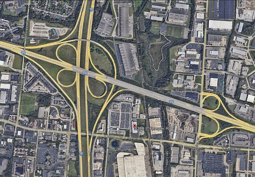 More Photos Of 2300 E Kemper Rd, Sharonville Mixed Retail For Lease