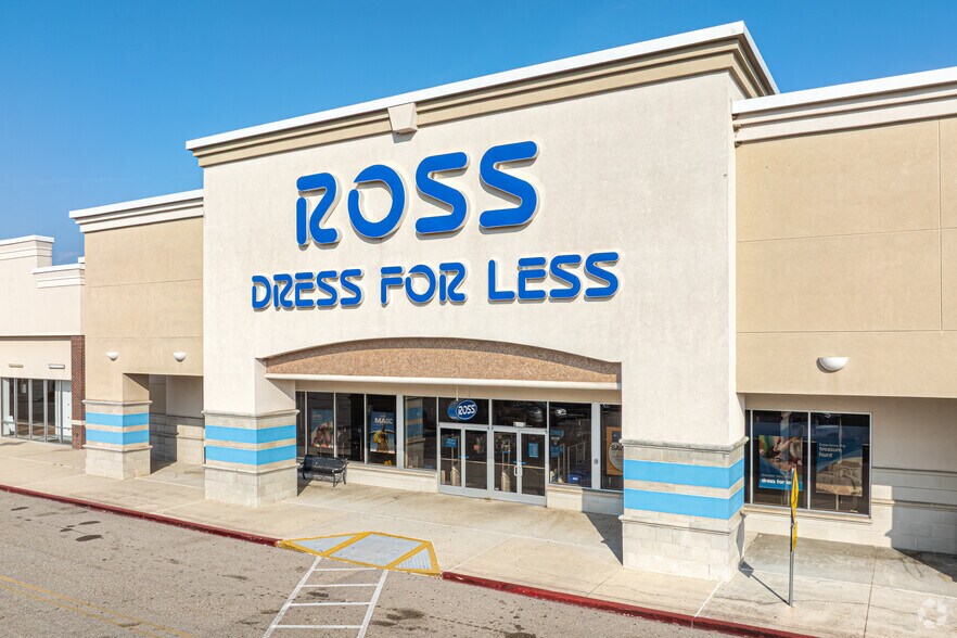 More Photos Of 61101-61125 Airport Rd, Slidell Unknown For Lease