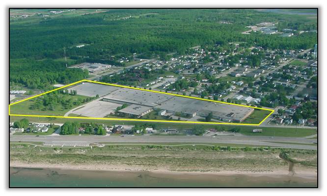 More Photos Of 606 Parkway Blvd, Two Rivers Warehouse For Sale