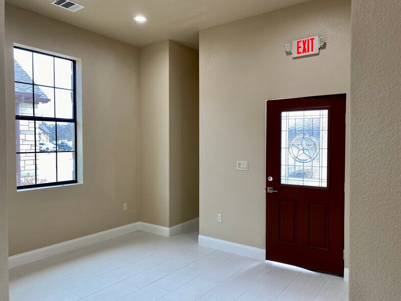 More Photos Of 2368 S Uecker Ln, Lewisville Office For Sale