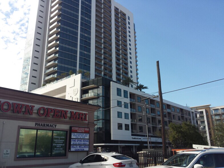 More Photos Of 2715 Fannin St, Houston Medical For Sale