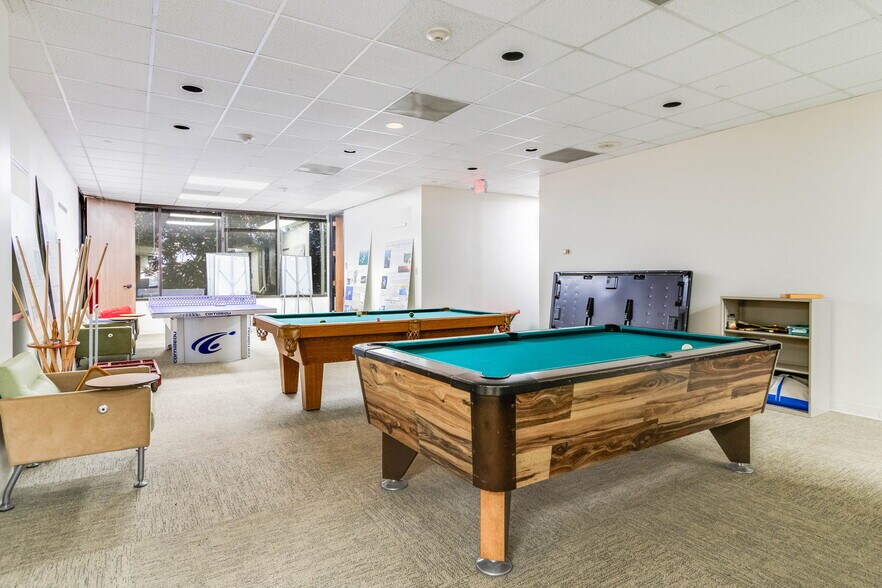 More Photos Of 200 Galbert Rd, Lafayette Office For Lease