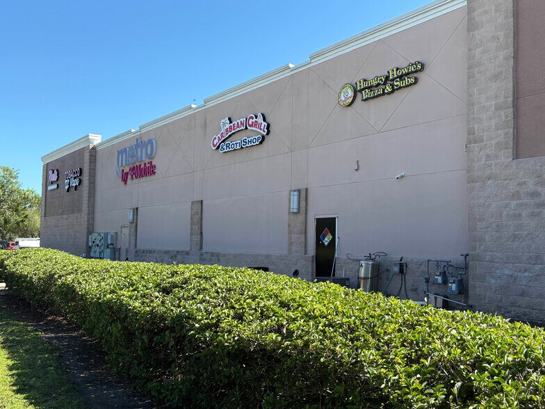 More Photos Of 121 Howland Blvd, Deltona Storefront For Sale