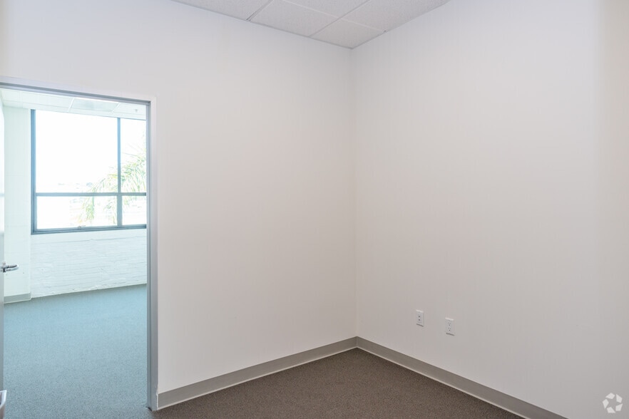 More Photos Of 1485 Bay Shore Blvd, San Francisco Office For Lease