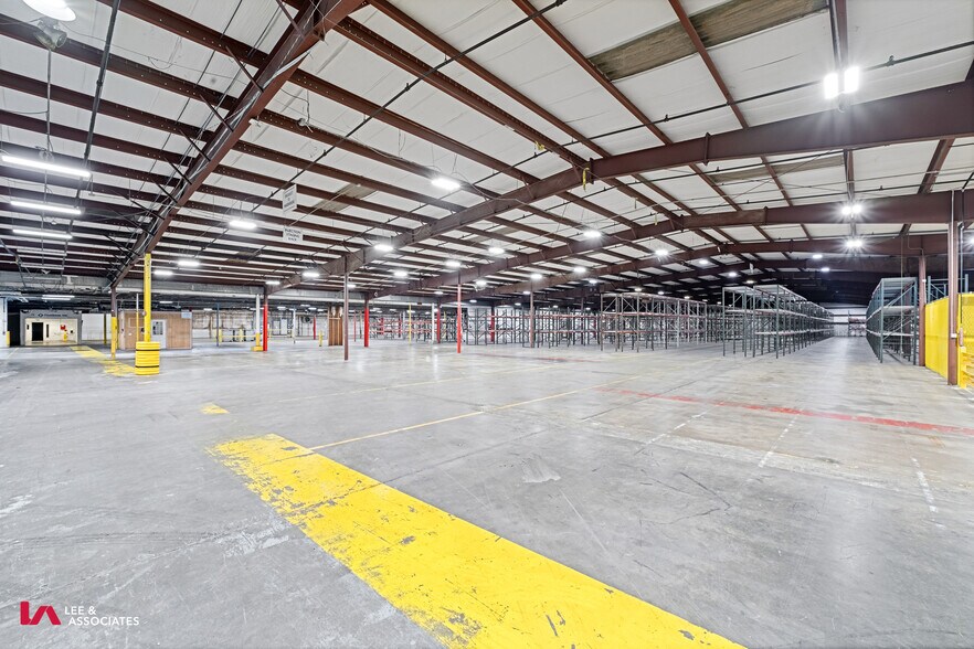 More Photos Of 1330 Atlanta Hwy, Madison Manufacturing For Sale
