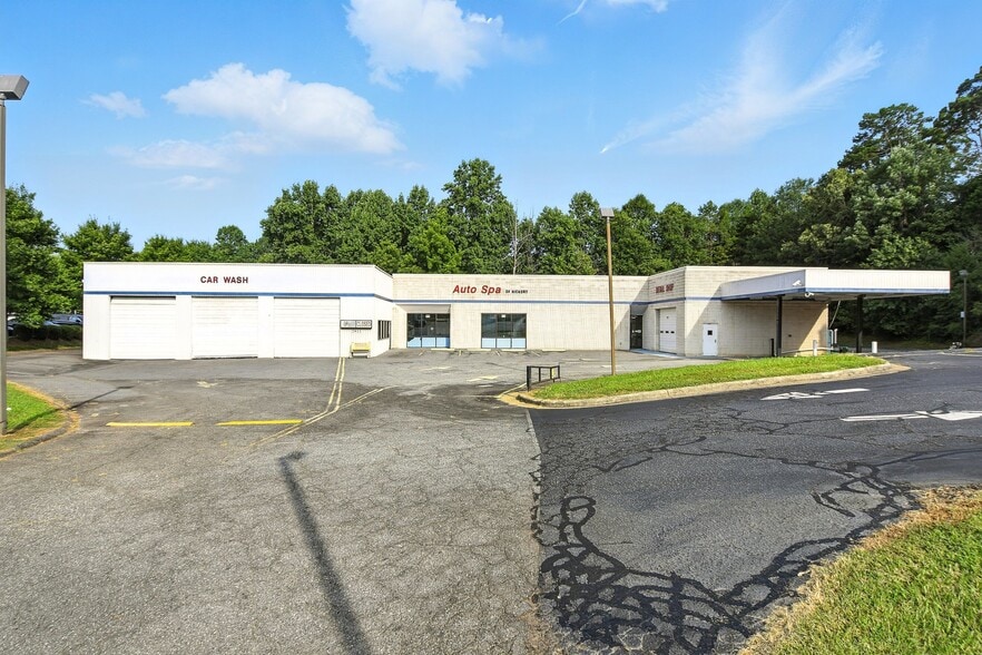 More Photos Of 2931 N Center St, Hickory Carwash For Sale