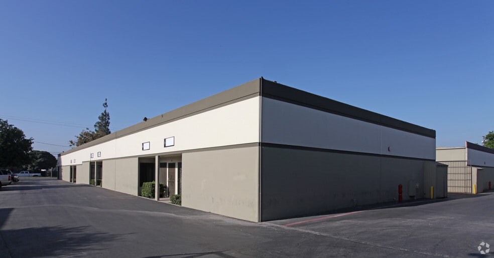 Primary Photo Of 1649 E Mission Blvd, Pomona Warehouse For Lease