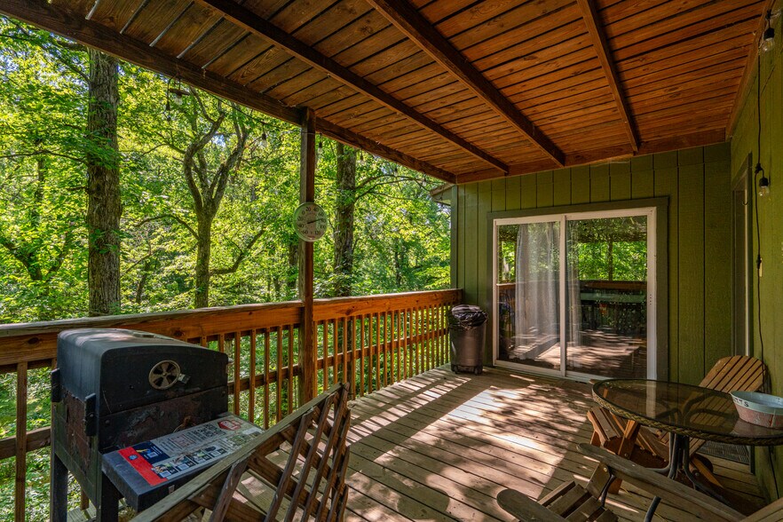 More Photos Of 122 Ouachita River Haven Rd, Pencil Bluff Hotel For Sale